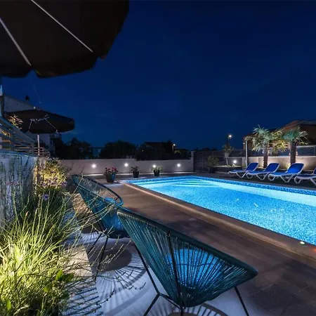 Gorgeous In With Wifi Apartment
